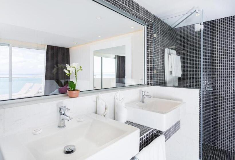 オーシャンビューの3ベッドルームデラックスアパート, Royal Sun Resort