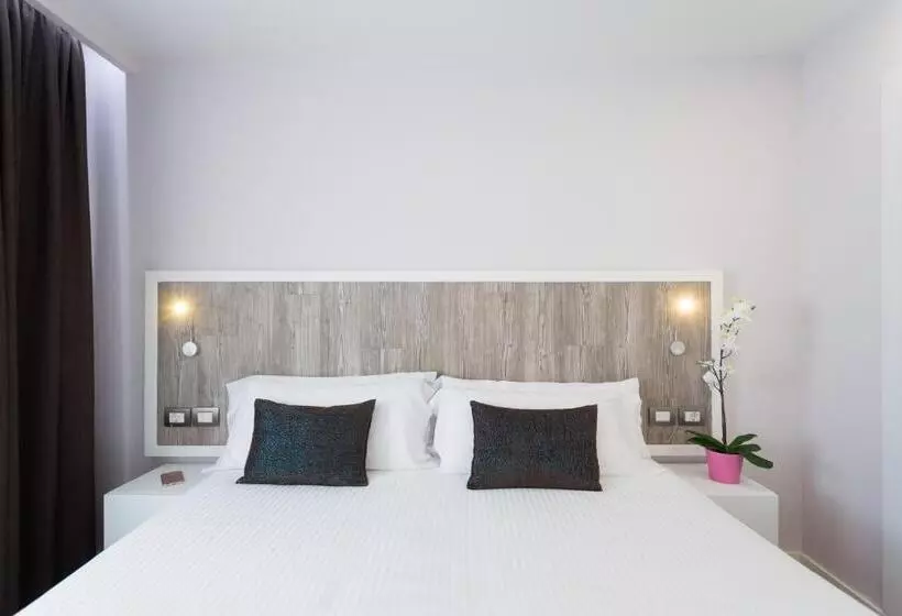 1 Bedroom Deluxe Apartment Sea View, Royal Sun Resort