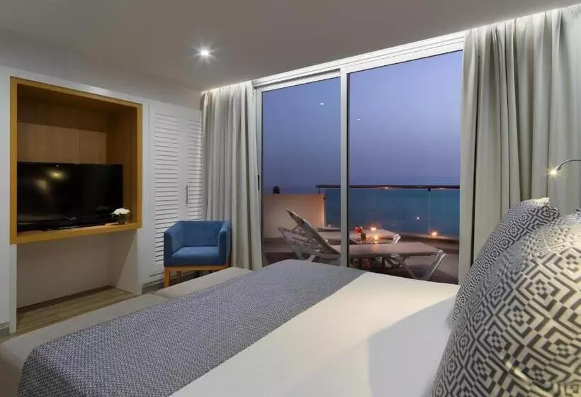 2 Bedroom Deluxe Apartment Sea View, Royal Sun Resort