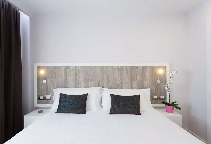 1 Bedroom Deluxe Apartment Sea View, Royal Sun Resort