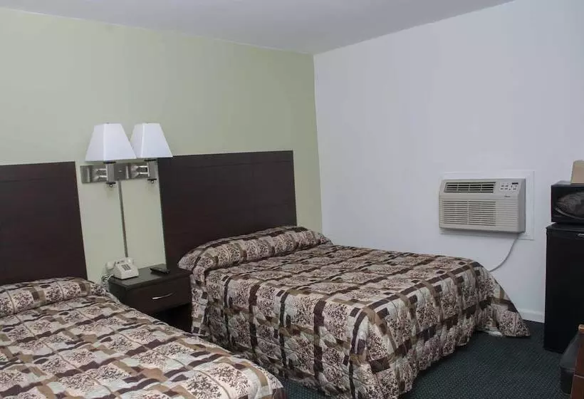 ２ダブルベッドのスタンダードルーム, Travelier Motel   Macon