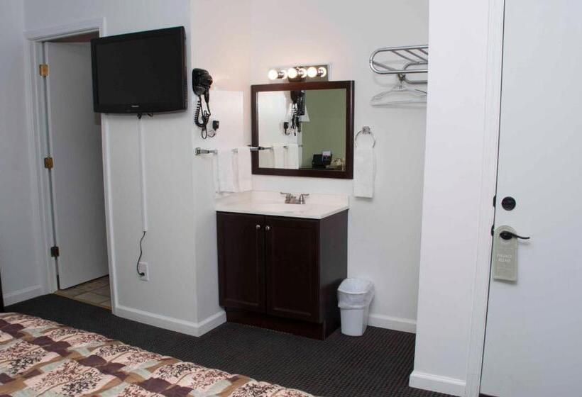 Номер Стандарт, Travelier Motel   Macon