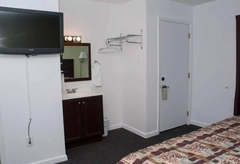 スタンダードルーム, Travelier Motel   Macon