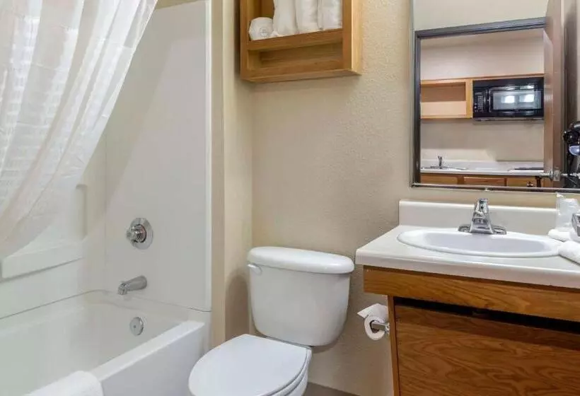 スタンダードルーム, Woodspring Suites Raleigh Garner