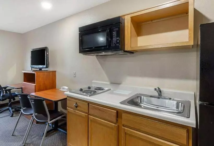 スタンダードルーム, Woodspring Suites Raleigh Garner