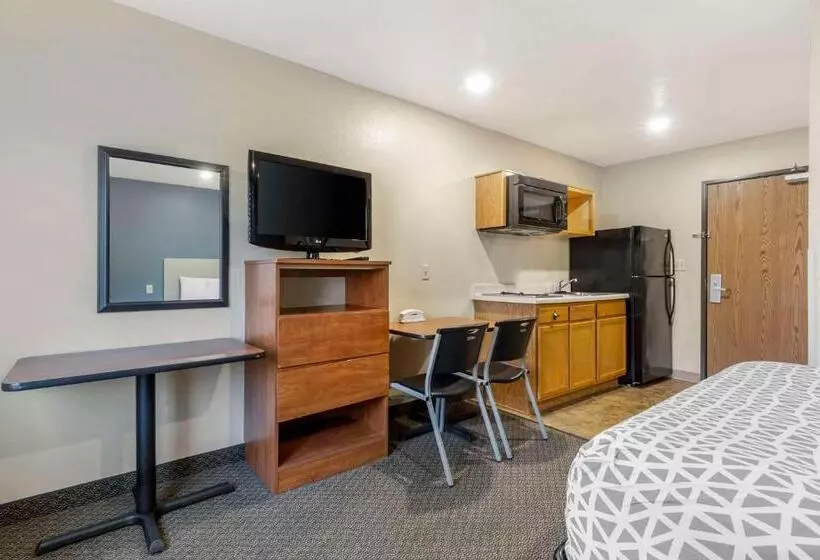 スタンダードルーム, Woodspring Suites Raleigh Garner