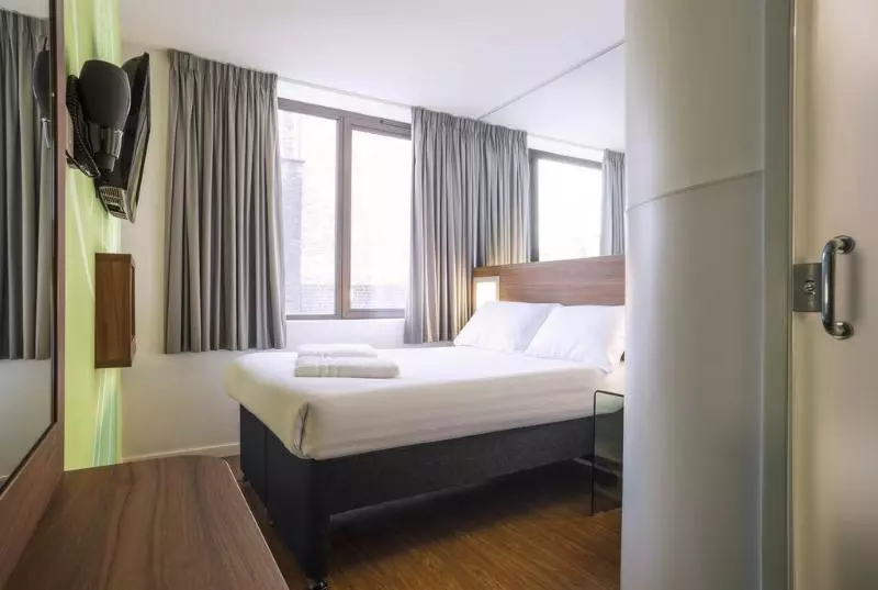 オーシャンビュースタンダードルーム, Beach Village At The Del, Lxr Hotels & Resorts