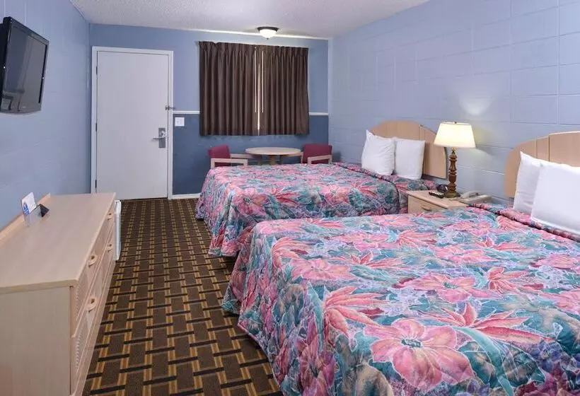 ２ダブルベッドのスタンダードルーム, Americas Best Value Inn & Suites Branson   Near The Strip