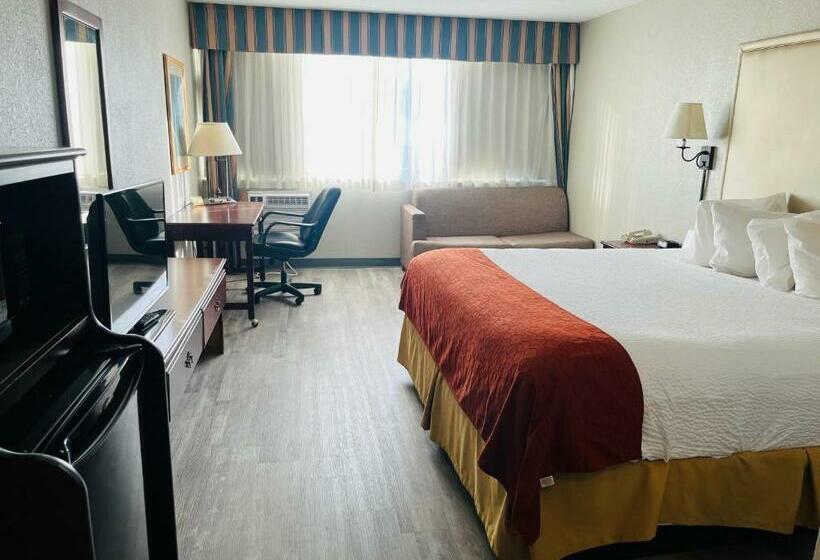 חדר סטנדרט עם מיטת קינג, Baymont By Wyndham Keokuk