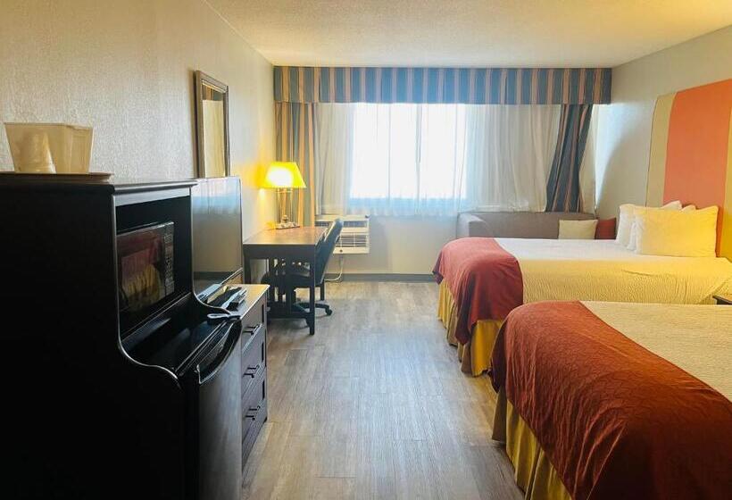 חדר סטנדרט שתי מיטות זוגיות, Baymont By Wyndham Keokuk