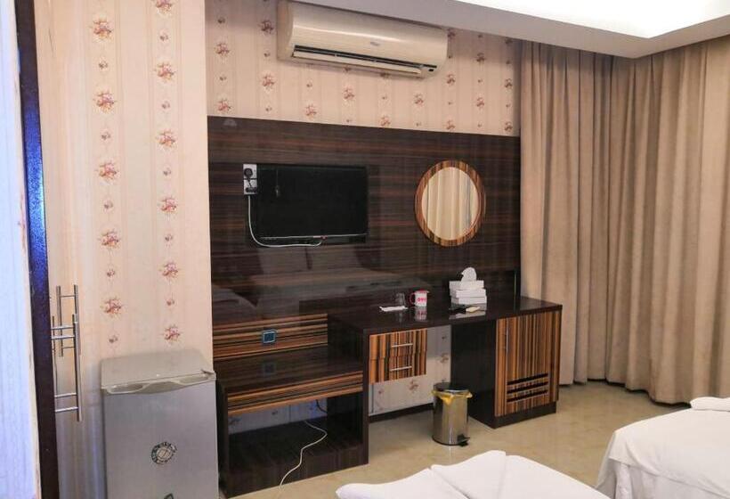 家庭间, Burj Nahar Hotel L.l.c