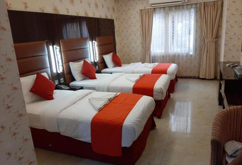 标准三人间, Burj Nahar Hotel L.l.c