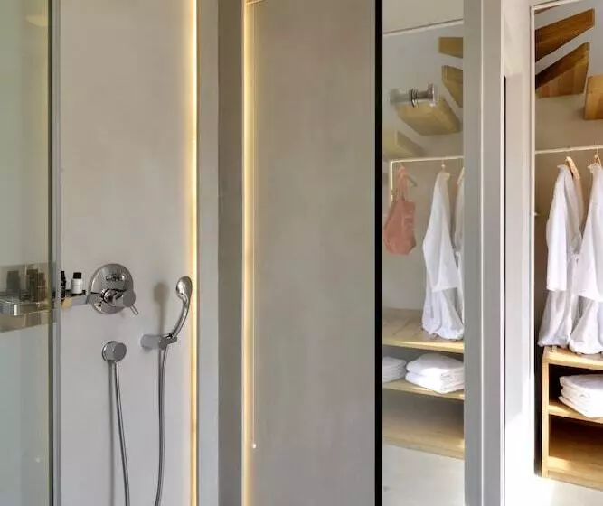スイート, Coco Mat Hotel Nafsika