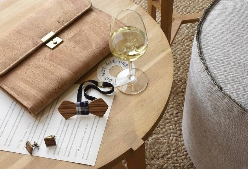 스위트, Coco Mat Hotel Nafsika