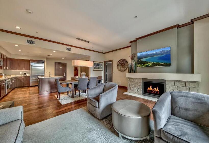 شقة غرفتين, Constellation Residences