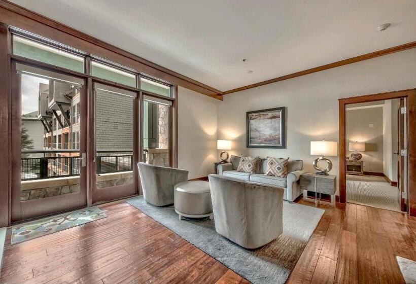 شقة غرفتين, Constellation Residences