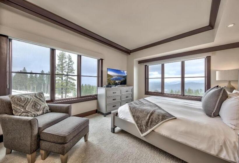 شقة غرفة واحدة, Constellation Residences