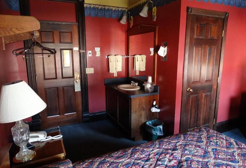 Номер Стандарт, Historic Iron Horse Inn   Deadwood