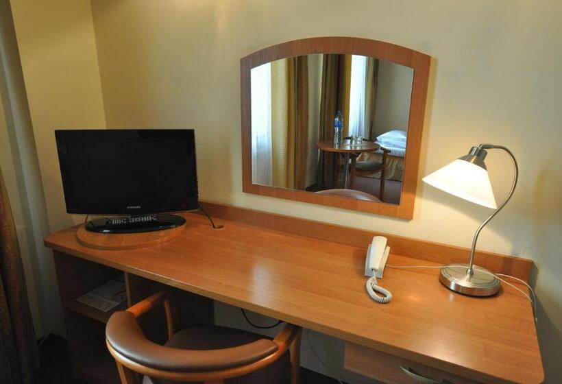 スタンダードルーム, Matejko