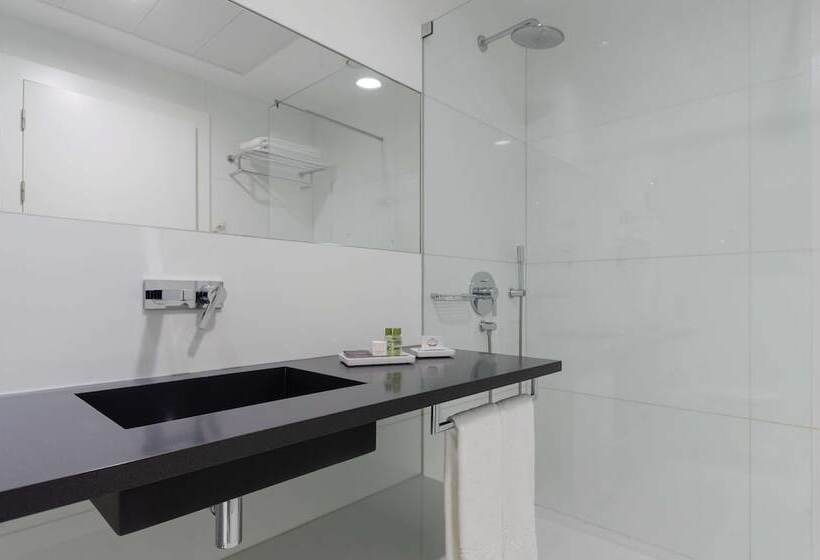 スタンダードルーム, Olissippo Saldanha