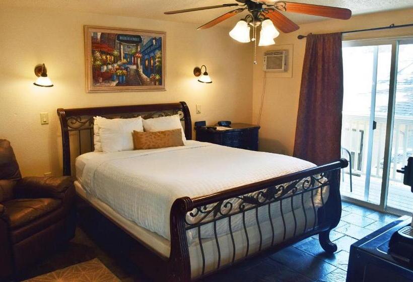 Люкс Кровать Квин, Silverton Inn & Suites