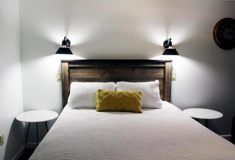 Номер Стандарт, Silverton Inn & Suites