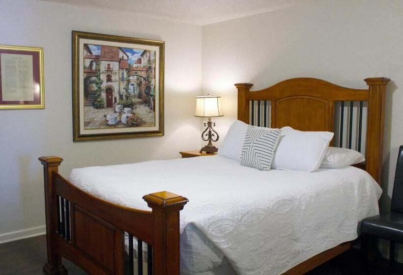 Номер Стандарт, Silverton Inn & Suites