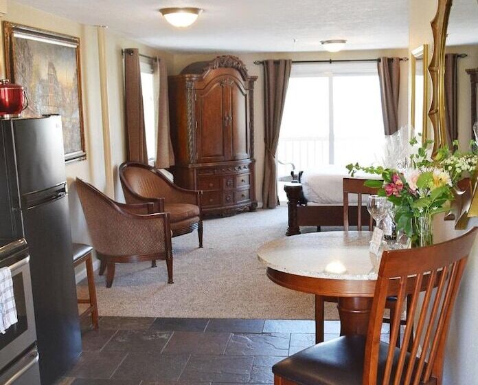 Люкс, Silverton Inn & Suites