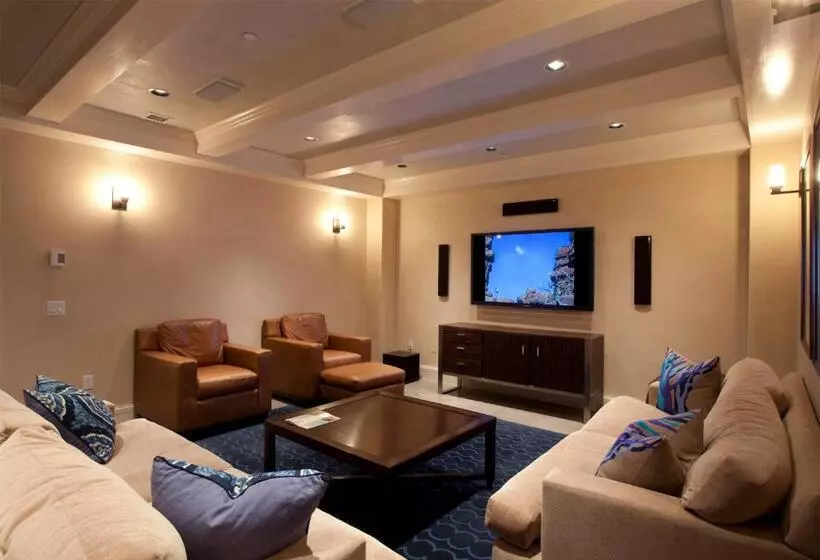 ５ベッドルームアパート, The Auberge Residences At Element 52