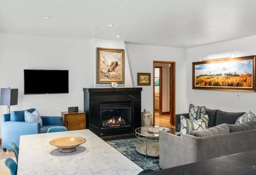 ２ベッドルームアパートメント, The Auberge Residences At Element 52