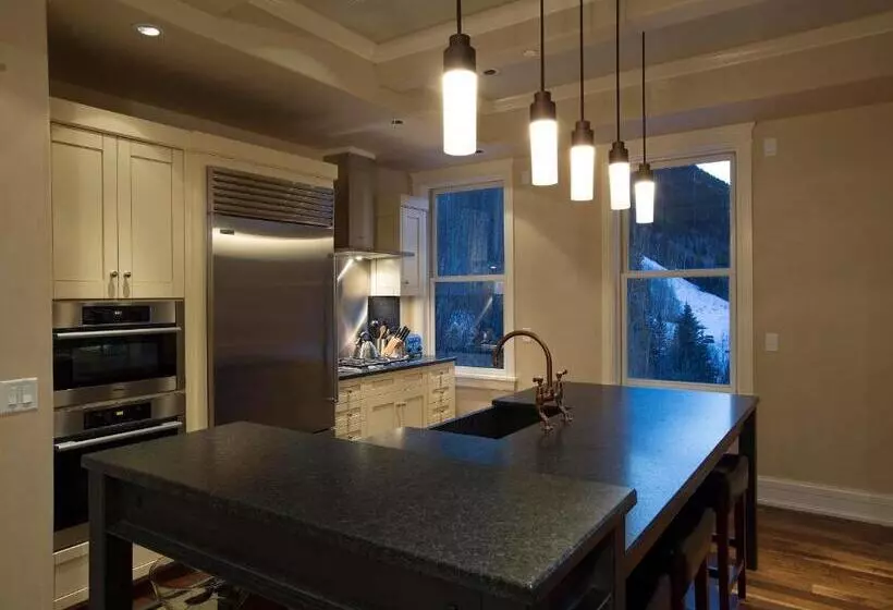 ３ベッドルームアパートメント, The Auberge Residences At Element 52