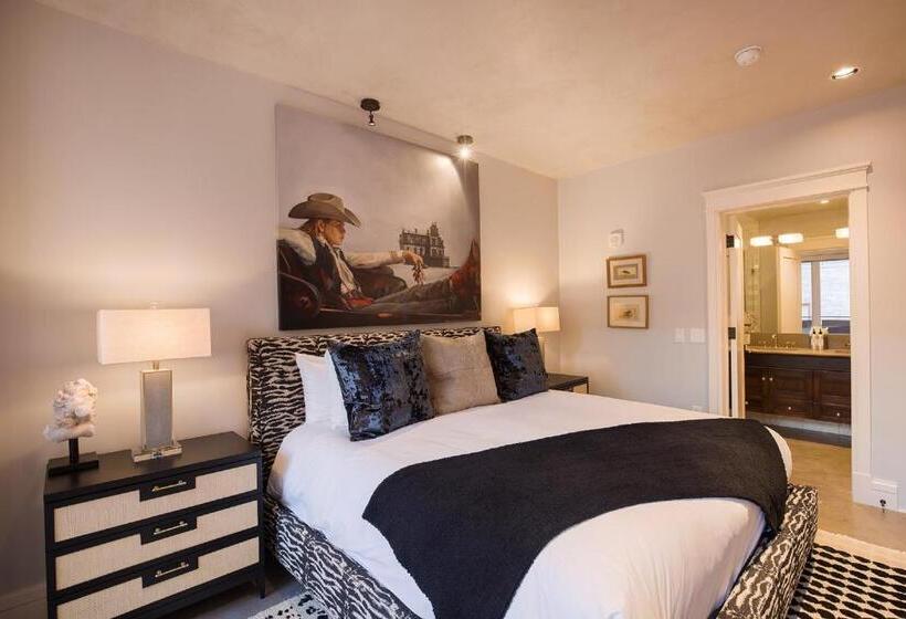 شقة غرفة واحدة, The Auberge Residences At Element 52