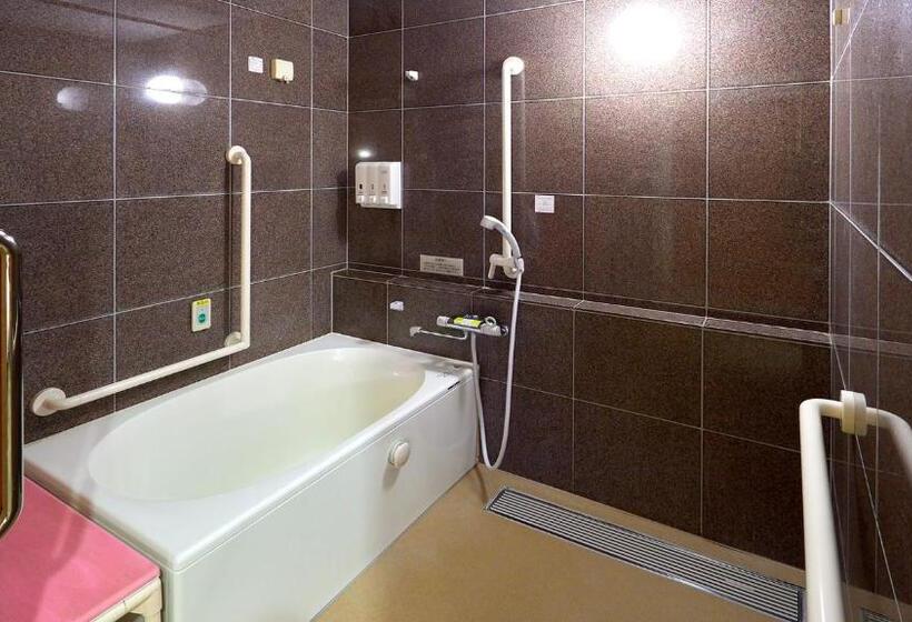 חדר סטנדרט מותאם לאדם עם מוגבלויות, Toyoko Inn Tsukuba Express Moriya Ekimae