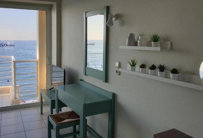 オーシャンビュースーペリアールーム, Ostria Studios