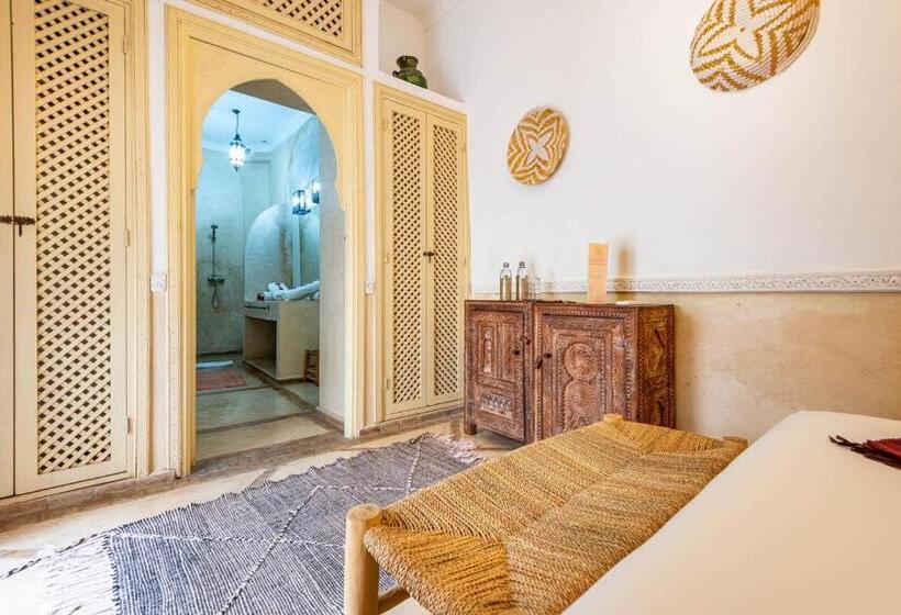 Quarto superior, Riad L'orange Bleue