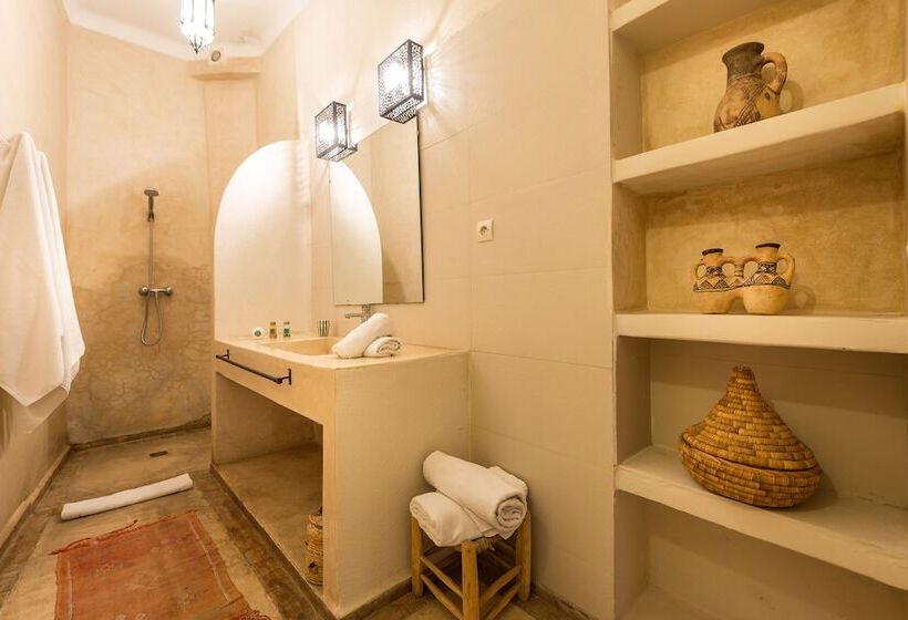 Quarto superior, Riad L'orange Bleue