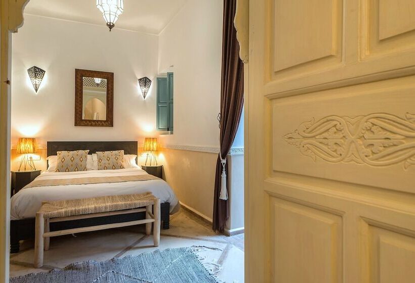 Quarto superior, Riad L'orange Bleue