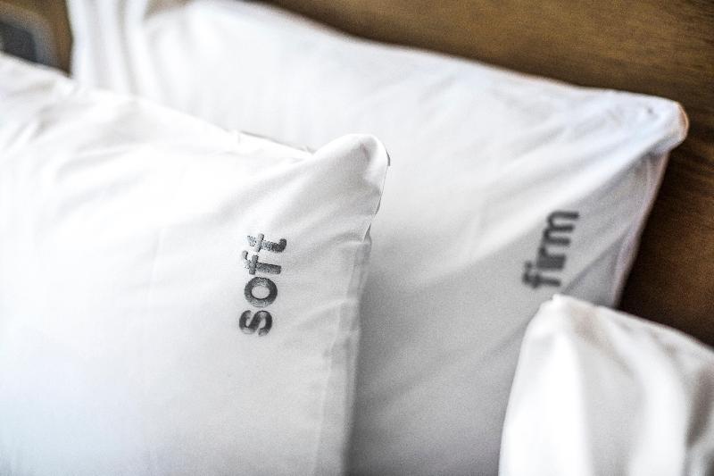 غرفة قياسية سرير ملكى لذوى الإحتياجات الخاصة, Holiday Inn Express Melbourne Little Collins, An Ihg