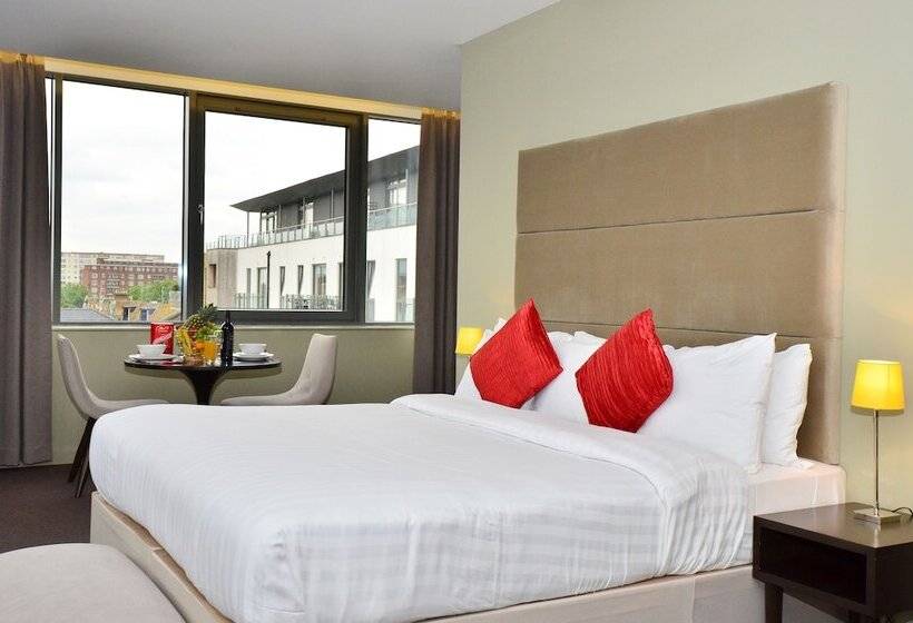 Студио Executive, Axiom Park