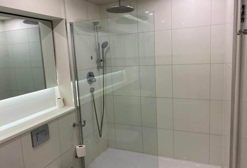 Семейное Студио, Axiom Park