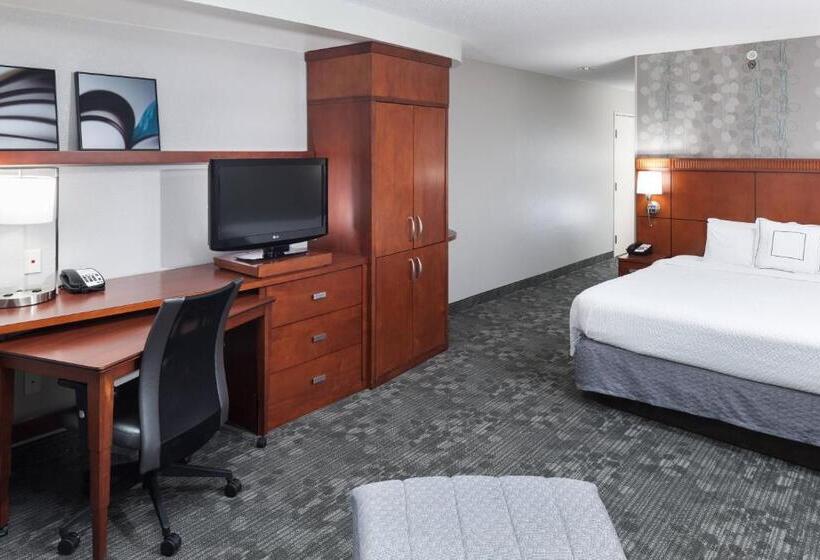 Номер Стандарт Кровать Кинг Адаптированный для Инвалидов, Courtyard By Marriott Birmingham Trussville