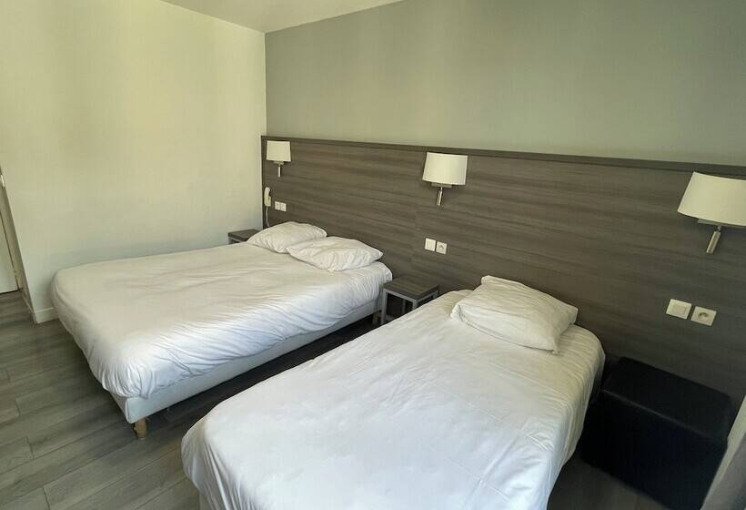 スタンダードトリプルルーム, Huni Hôtel