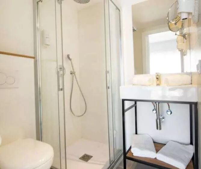 اتاق استاندارد با بالکن, Hostal Blanca