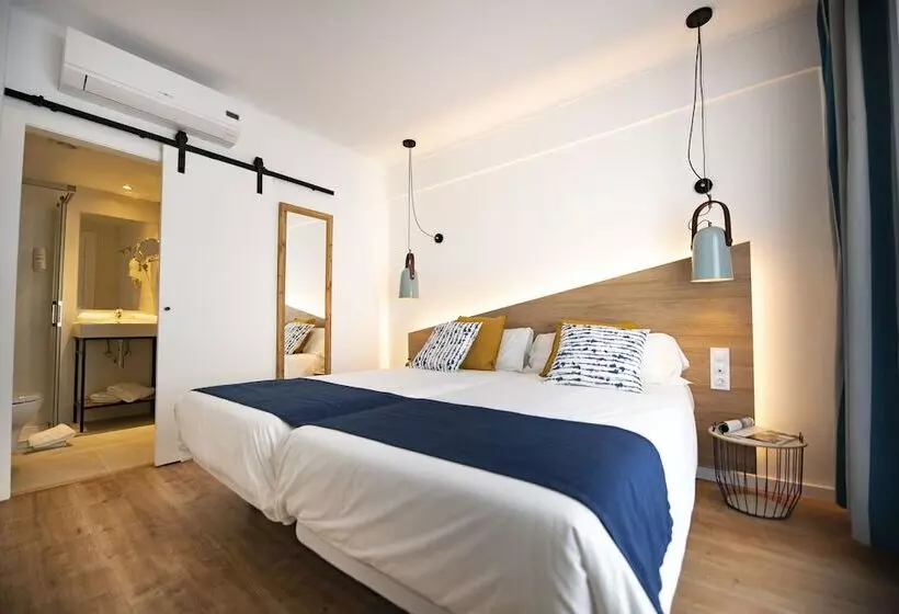 اتاق استاندارد با بالکن, Hostal Blanca