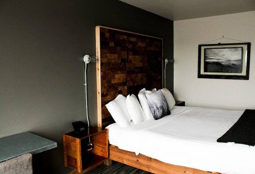 חדר סטנדרט עם מיטת קינג, Adrift