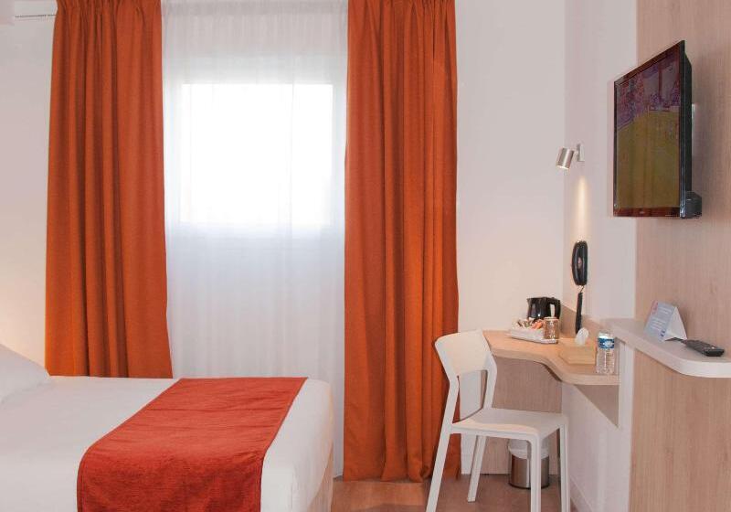 חדר סטנדרט עם מיטת קינג, Adrift