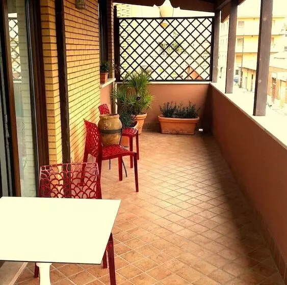 Sviitti Parveke, Domus Lina