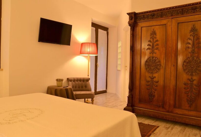 バルコニー付スイート, Domus Lina