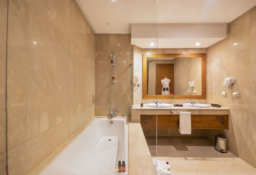 Номер Deluxe Вид на Море, Grand Mogador Sea View & Spa