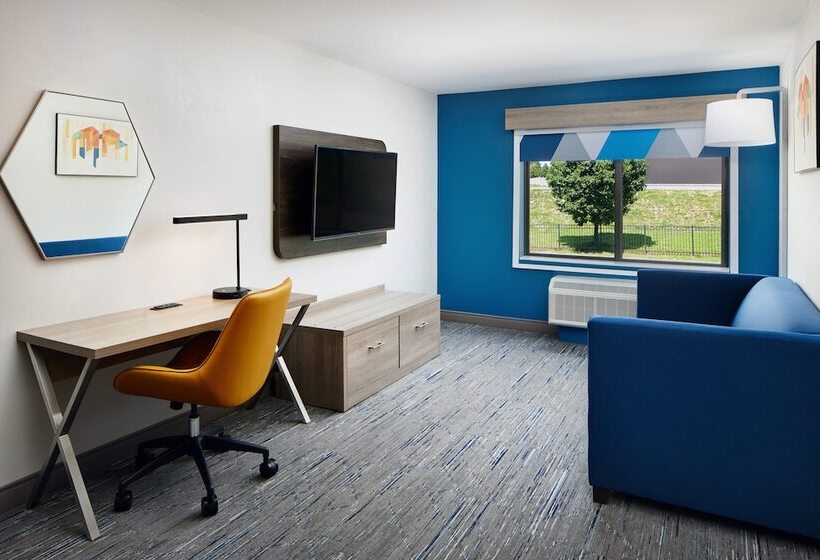 Люкс, Holiday Inn Express And Suites Wheeling, An Ihg